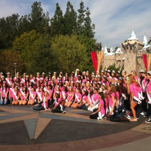 Jr. Teen Team Service Members join their fellow contestants and the National Queens for the famous Disney Castle Picture!
