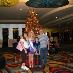 Sam and fam by the tree