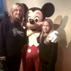 #43 Jr PreTeen Mia Gryniuk and Mom with Mickey