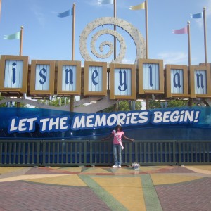 North California Jr. Teen at the Disney Memories entrance