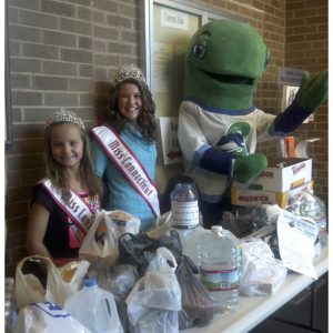 Alexandria Palmer, Miss Connecticut Jr. Teen volunteers at Connecticut Food Bank and The American Red Cross