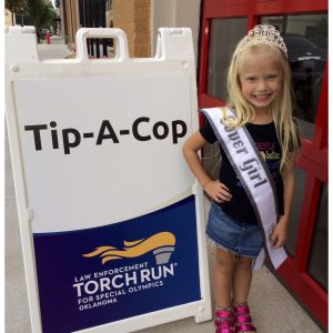 Kendall Kingry, National American Miss Oklahoma Princess Cover Girl, assited the Oklahoma City Police Department in raising money for Special Olympics