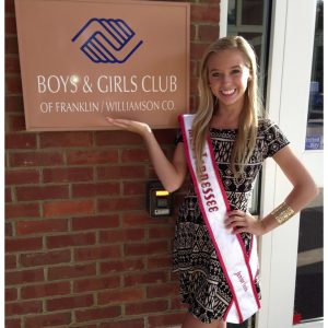 Macy Moyer, Miss Tennessee Jr. Teen volunteers at Boys and Girls Club of Franklin, TN